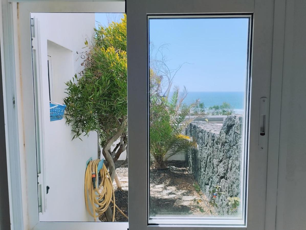 Beautiful Small Bungalow, Amazing Views And Garden Famara Eksteriør billede