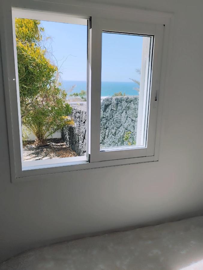 Beautiful Small Bungalow, Amazing Views And Garden Famara Eksteriør billede